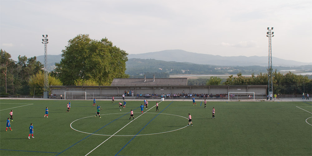 Campo de fútbol de Dodro (Chenlo)