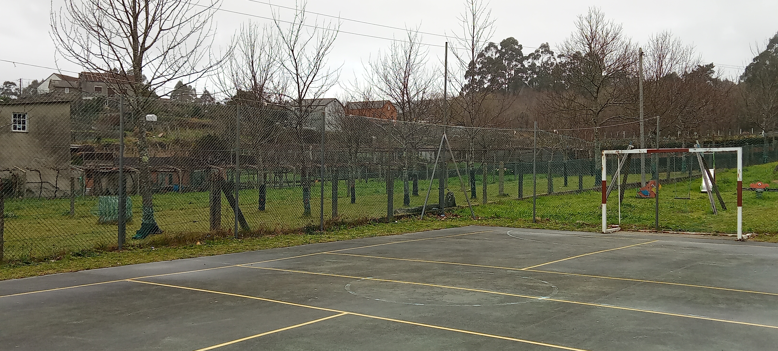 Pista de fútbol de baloncesto